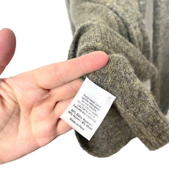 Faded Cloth Peru Baby Alpaca Knit Boatneck Gray Pullover Sweater Medium - Picture 7 of 10